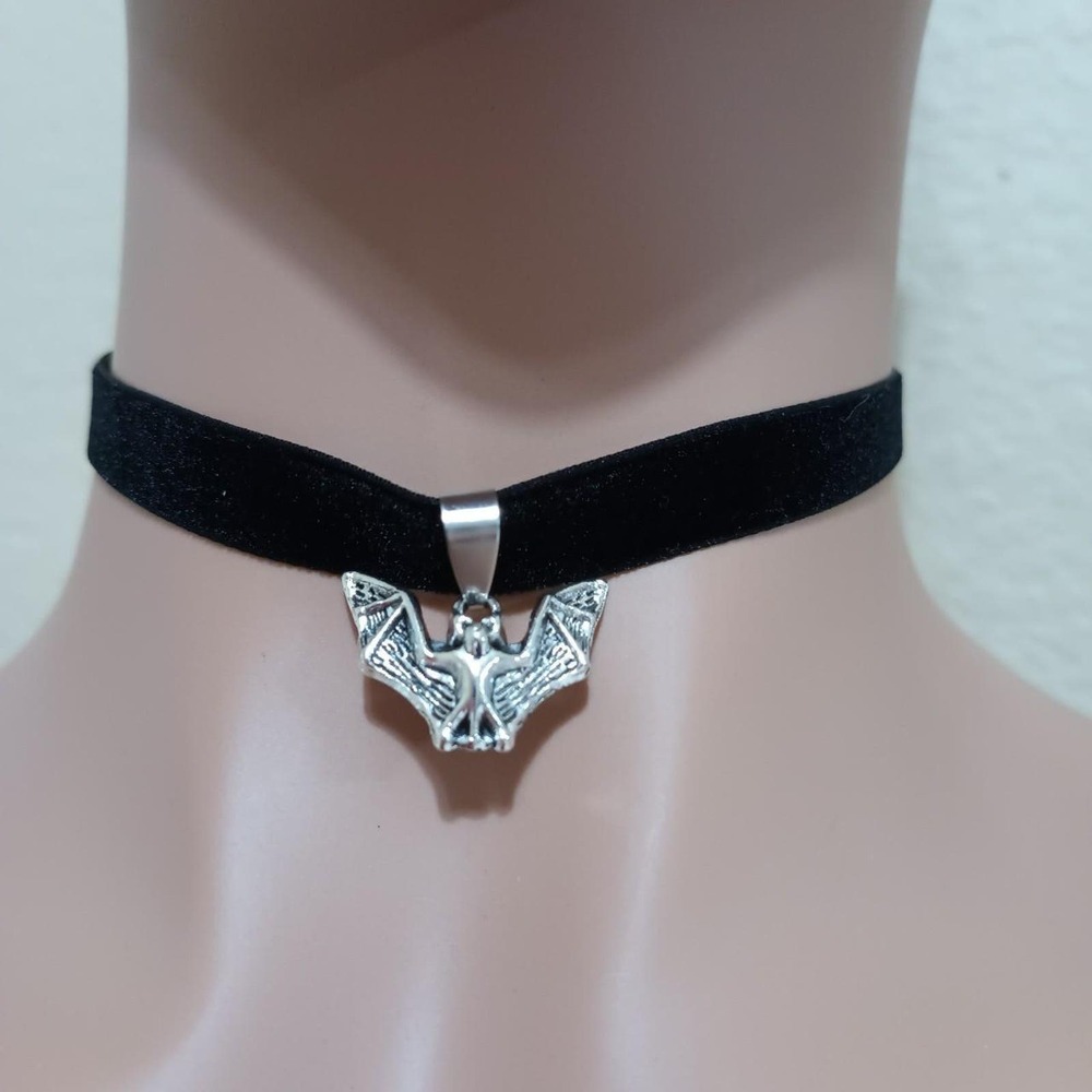 Vampire bat silver tone black